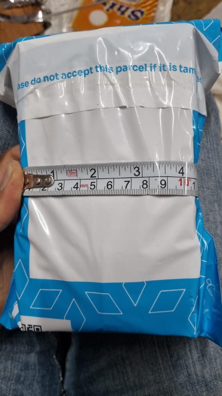 Elegant Aura Face Vase