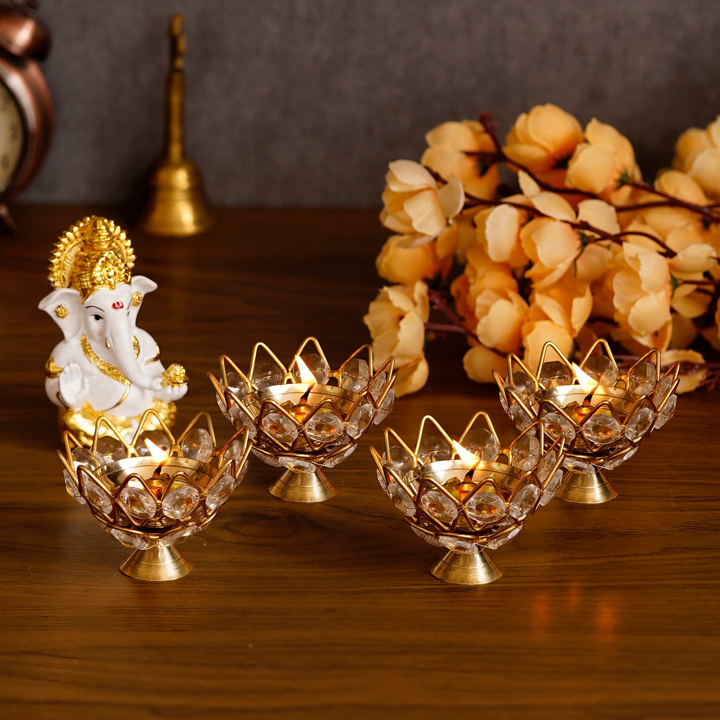 eCraftIndia Set of 4 Lotus Glow Tea Light Set