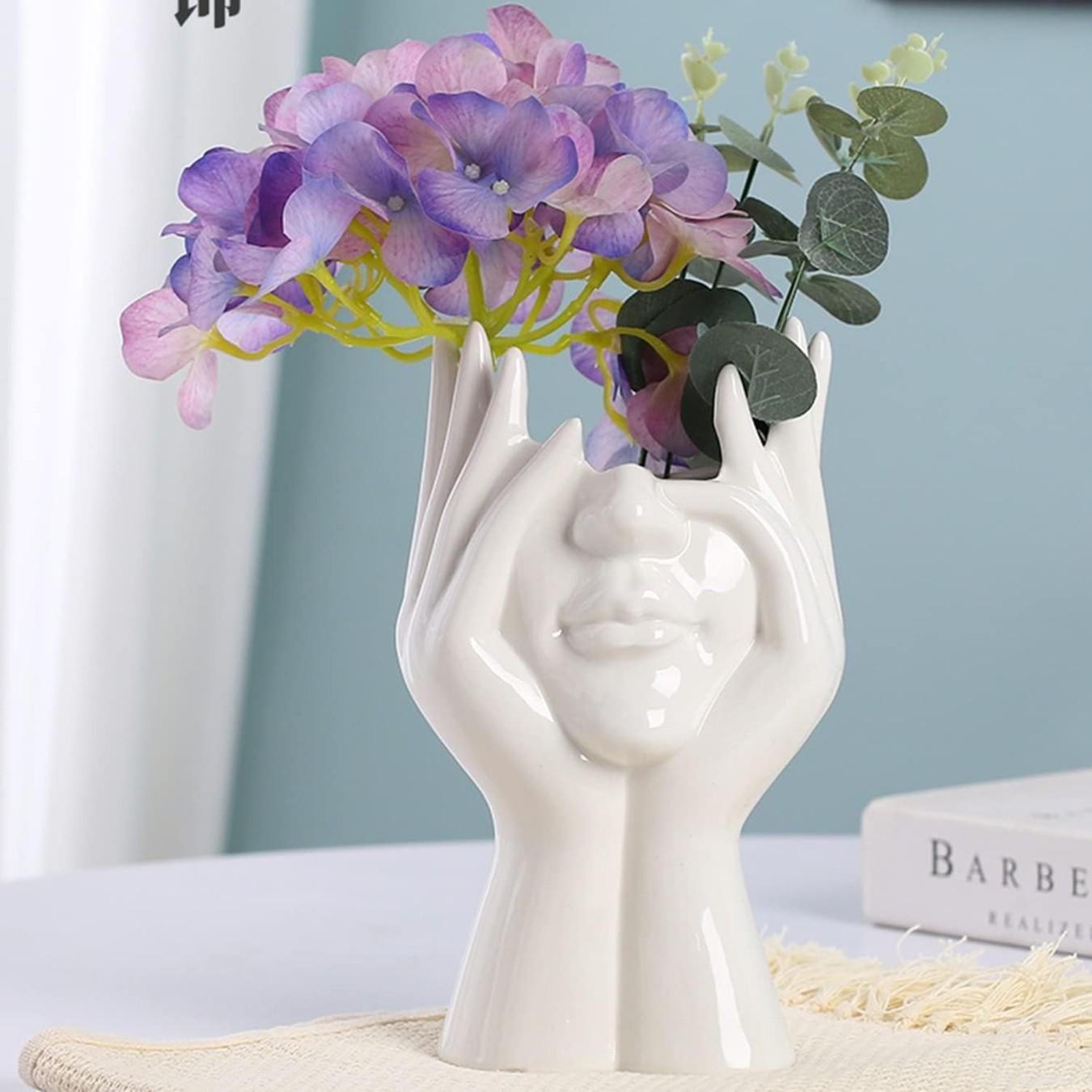 Elegant Aura Face Vase